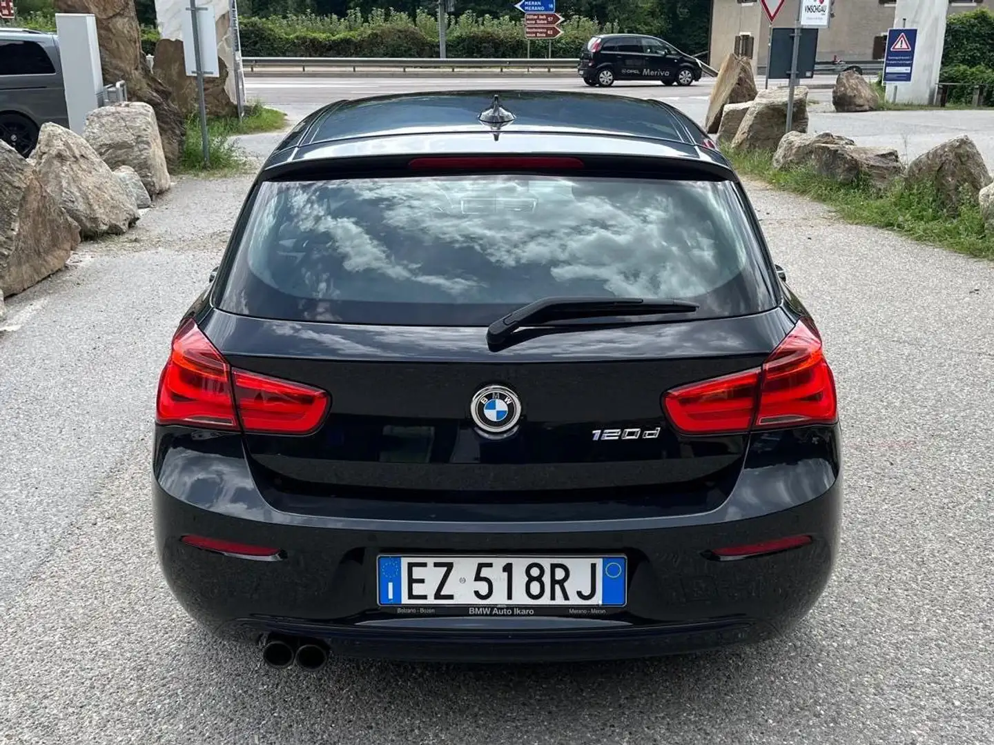 BMW 120 120d Sport 5p auto Nero - 2