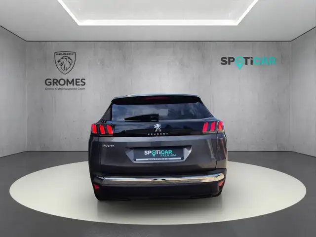 Peugeot 3008 view 4