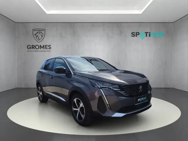 Peugeot 3008 main image