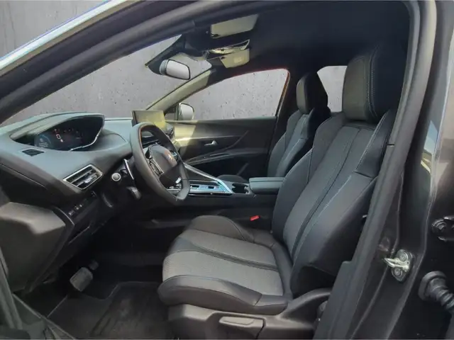 Peugeot 3008 view 9