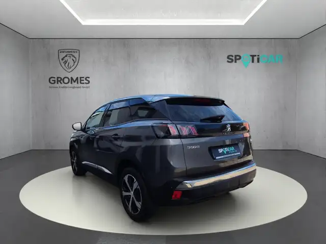 Peugeot 3008 view 5