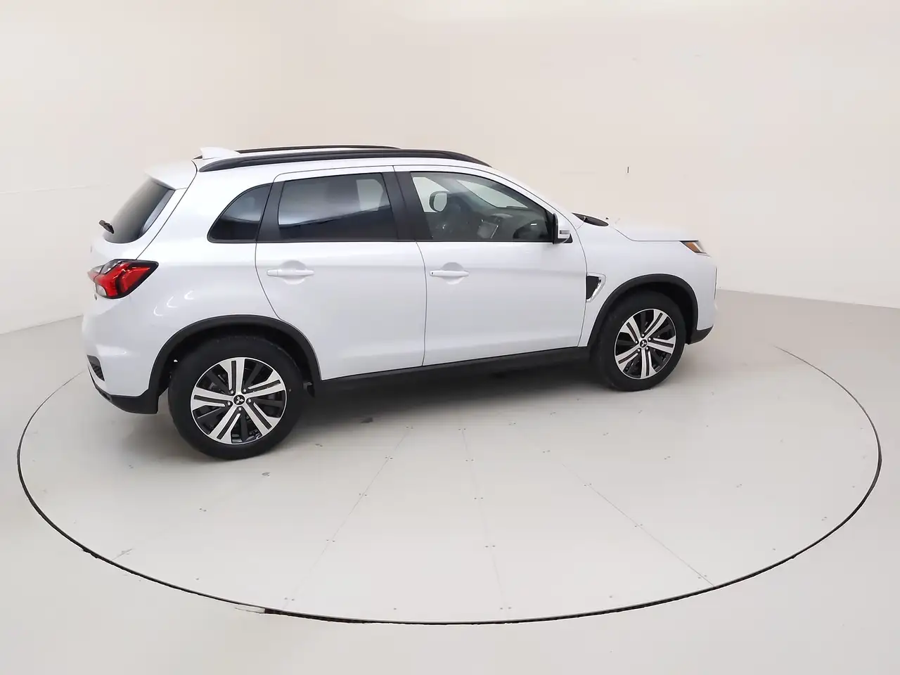 Mitsubishi RVR снимка Mitsubishi RVR