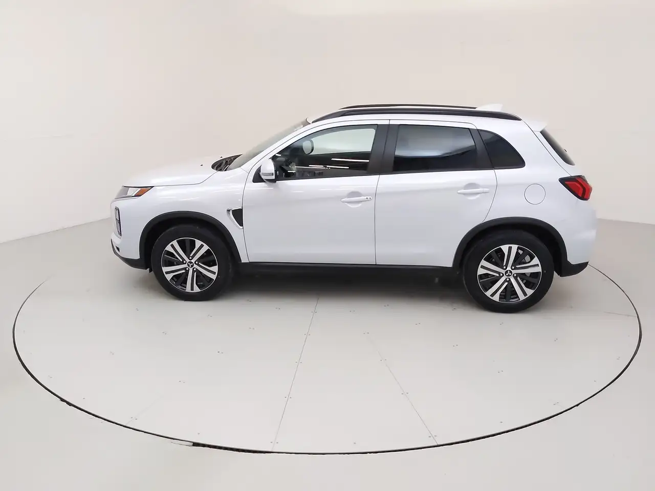 Mitsubishi RVR снимка Mitsubishi RVR