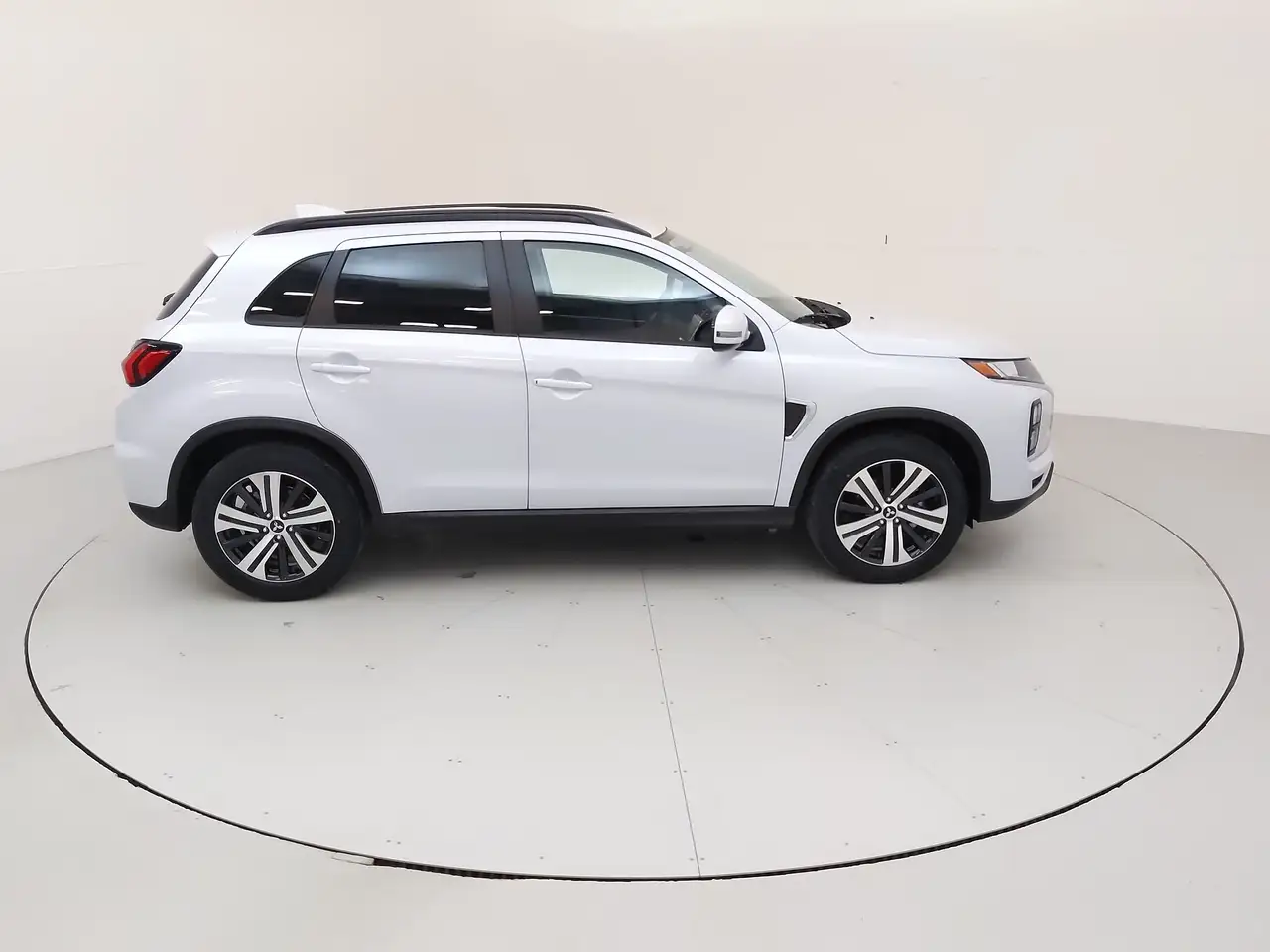 Mitsubishi RVR снимка Mitsubishi RVR
