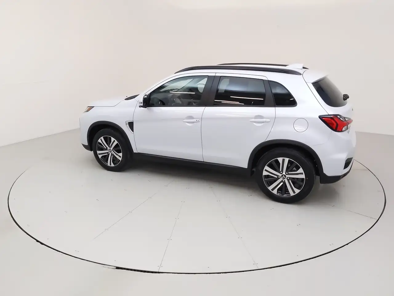 Mitsubishi RVR снимка Mitsubishi RVR