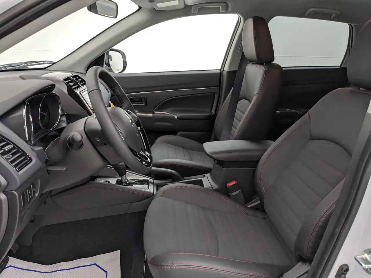Mitsubishi RVR снимка Mitsubishi RVR