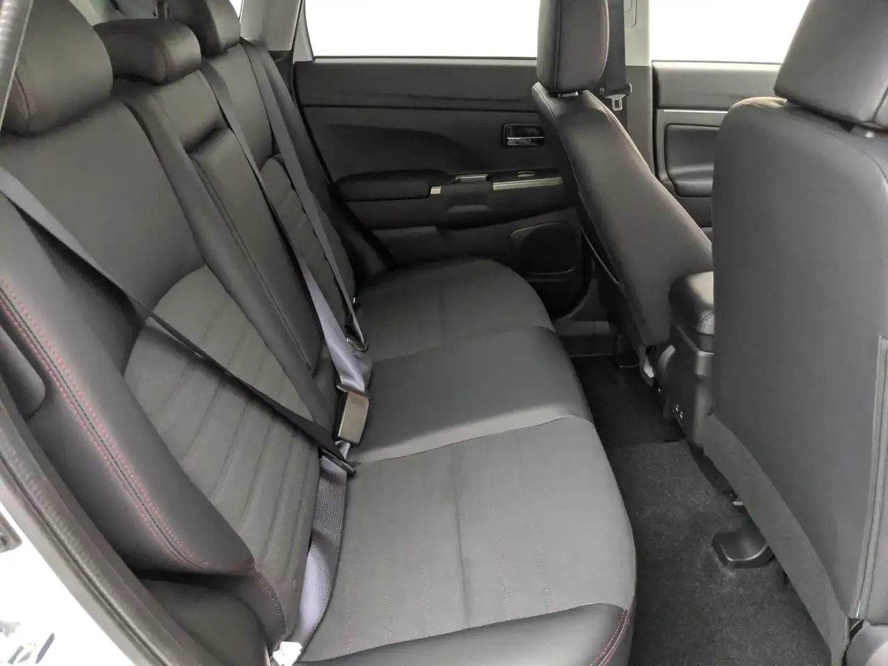Mitsubishi RVR снимка Mitsubishi RVR