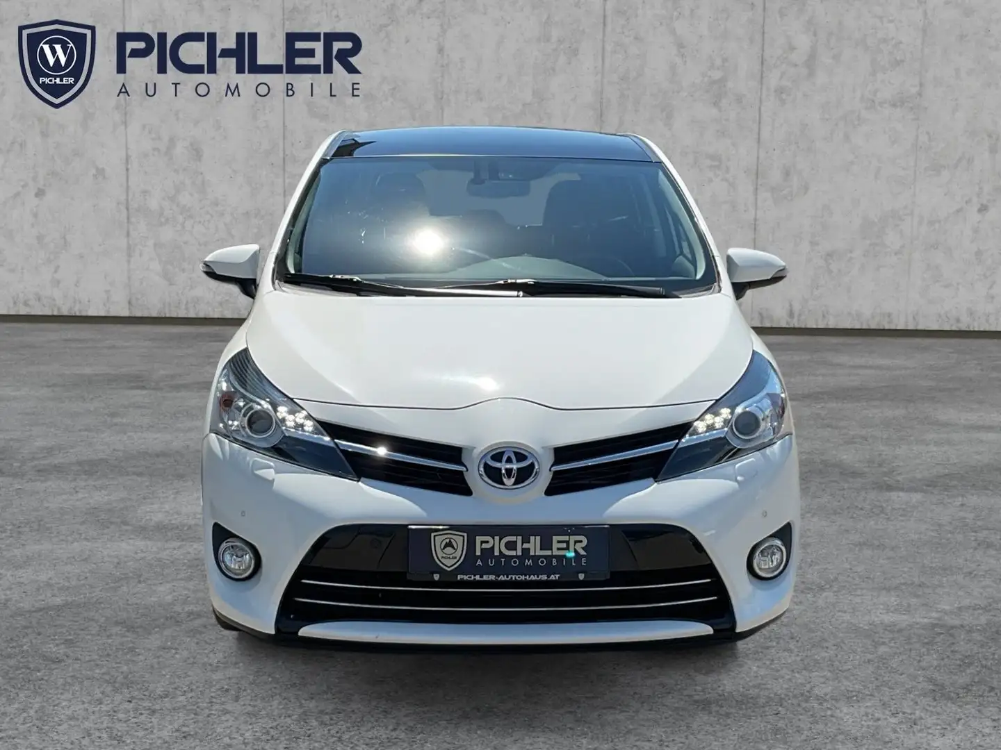 Toyota Verso 1,6 D-4D Active Weiß - 2