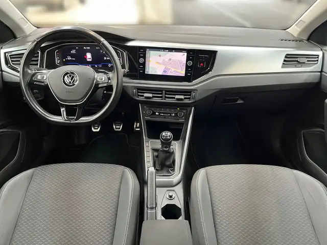 Volkswagen Polo view 8
