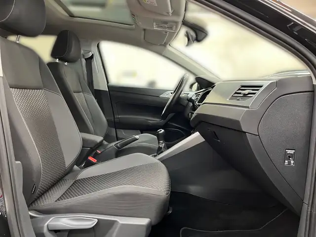 Volkswagen Polo view 10