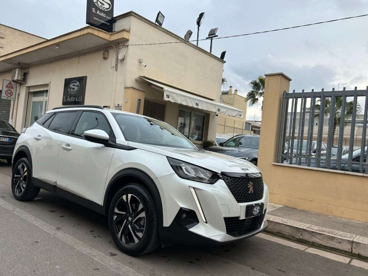 Peugeot 2008 1.5BlueHDi 100 Allure Pack *Coockpit*