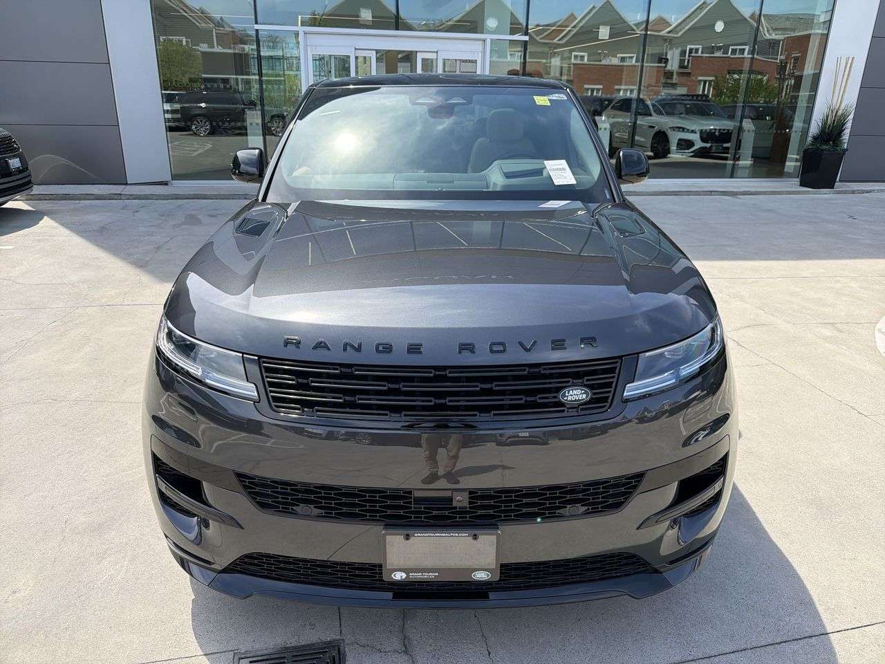 2026 Land Rover Range Rover Sport P400 Dynamic HSE alt 3