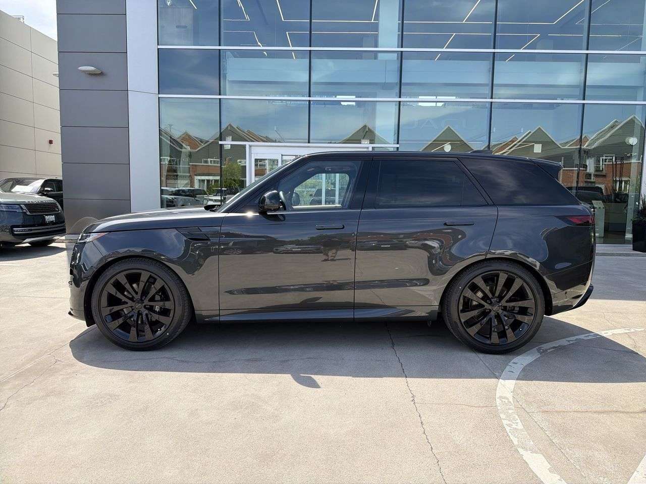 2026 Land Rover Range Rover Sport P400 Dynamic HSE alt 5