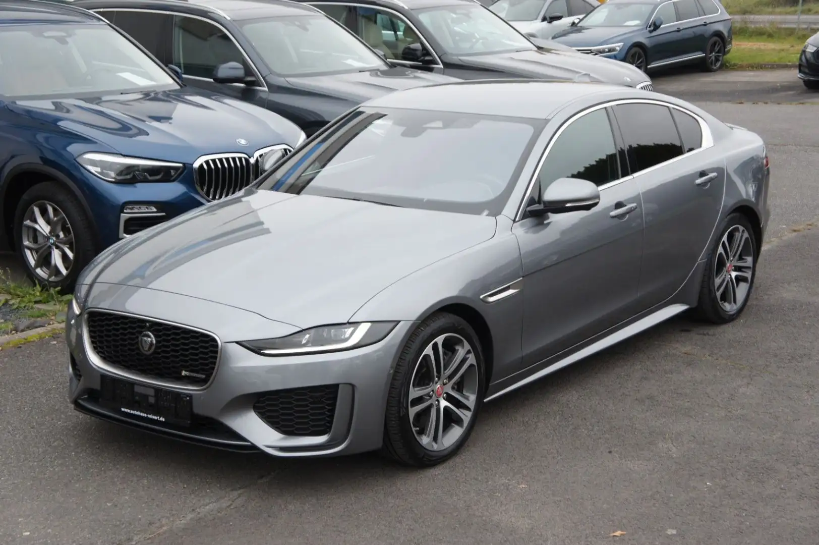 Jaguar XE R-Dynamic SE AWD*LEDER*MERIDIAN*LED*360* Gris - 1