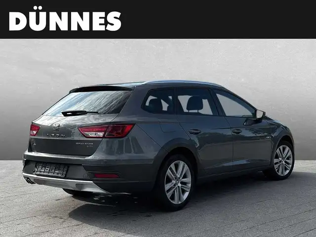 Seat Leon view 2