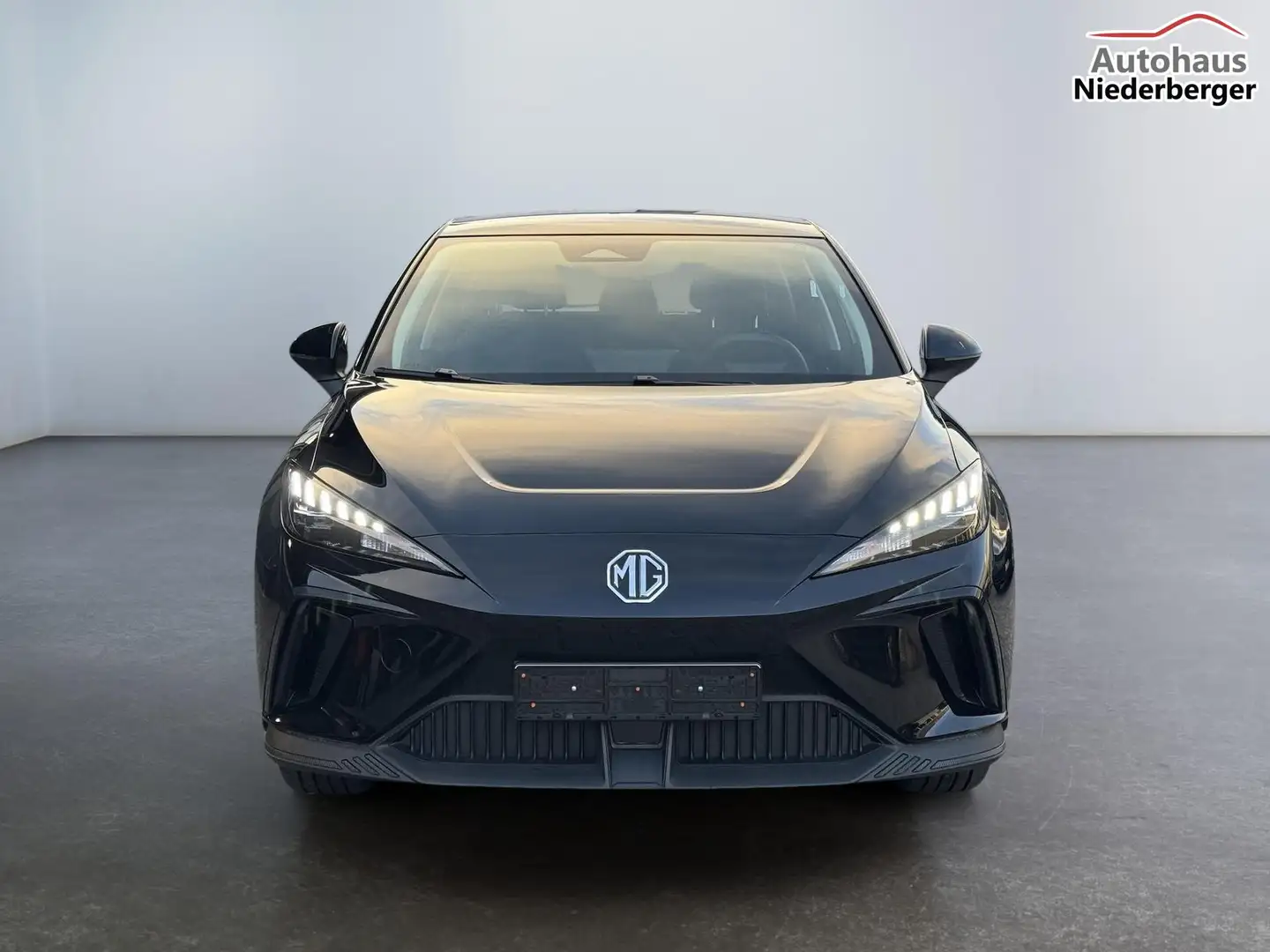 MG MG4 4 49 kWh Navi Kamera 7J Garantie Klimaautomatik... Schwarz - 2