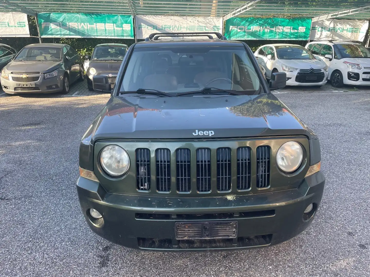 Jeep Patriot Patriot 2.0 AUTOVETTURA DEMOLITA PER ESPORTAZIONE Verde - 2