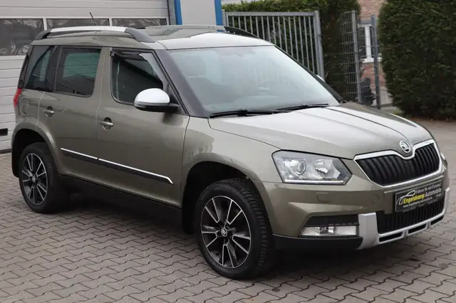 Skoda Yeti Ambition Outdoor 4x4 Automatik/NAVI/SHZ/AHK