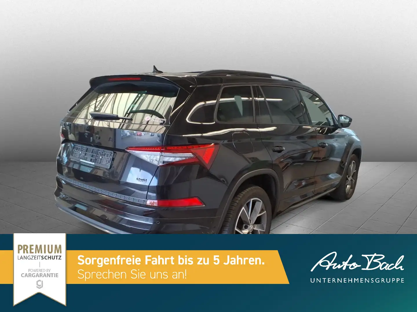 Skoda Kodiaq Sportline 2.0 TDI 4x4 DSG 7-Sitzer AHK Schwarz - 2
