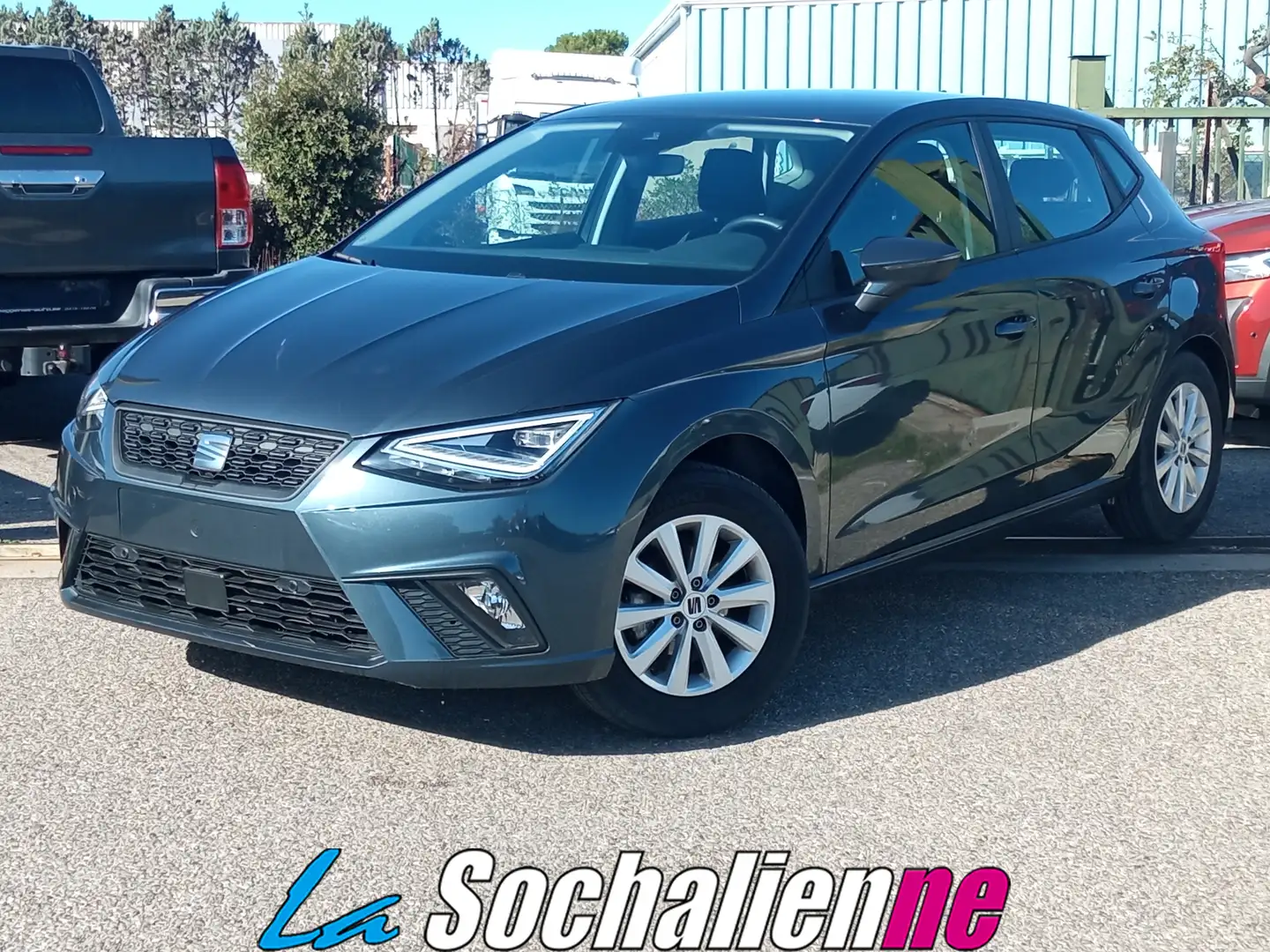 SEAT Ibiza 1.0 MPI 80 ch S/S BVM5 Style Gris - 1