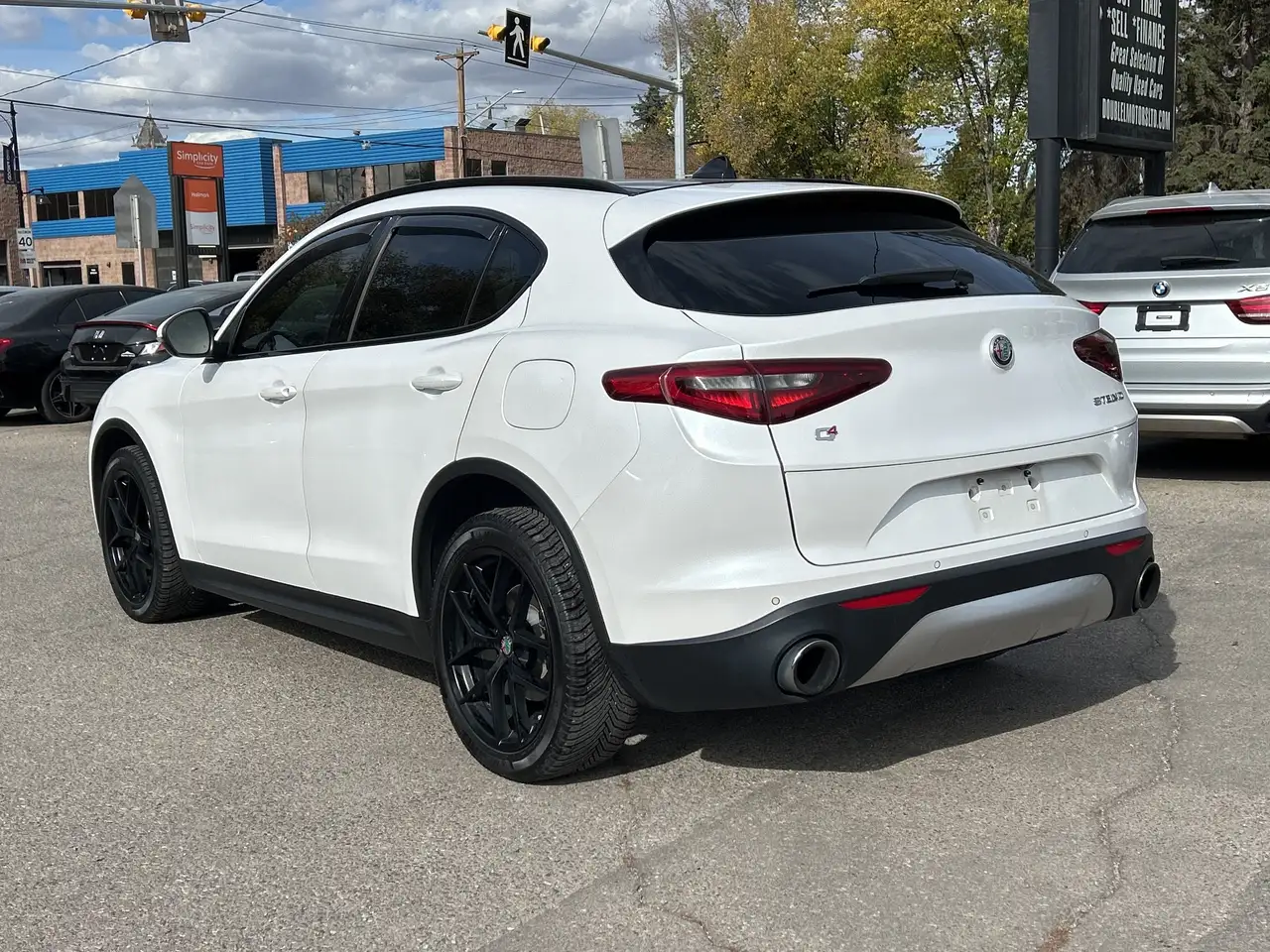 Alfa Romeo Stelvio снимка Alfa Romeo Stelvio