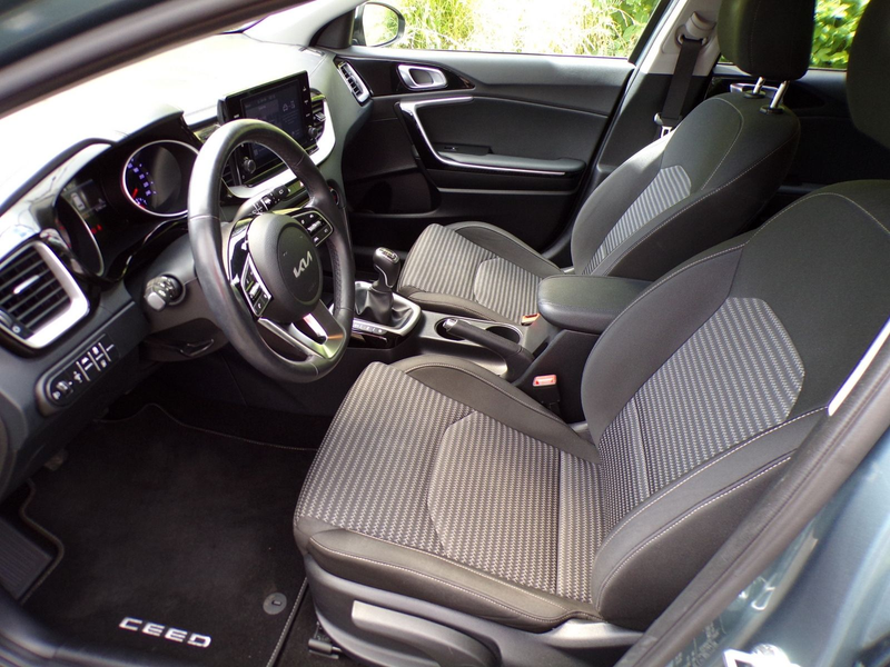 Kia Ceed / cee'd CEED 1.5 T-GDI DCT SPORTSWAGON / AHK+TOTWINKEL — photo 12