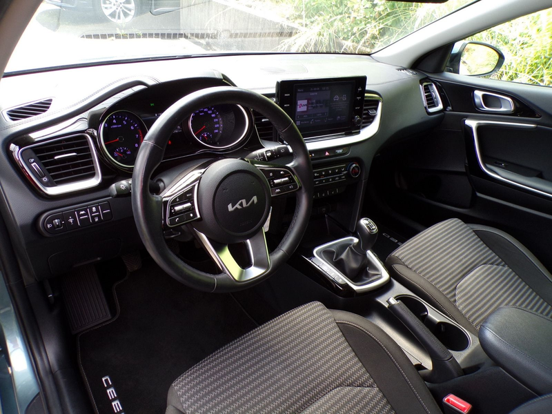 Kia Ceed / cee'd CEED 1.5 T-GDI DCT SPORTSWAGON / AHK+TOTWINKEL — photo 14
