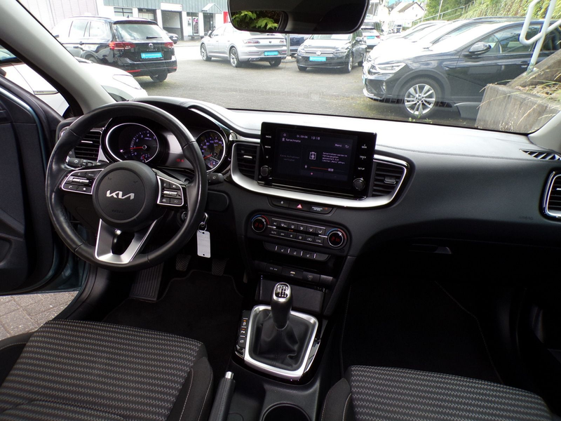 Kia Ceed / cee'd CEED 1.5 T-GDI DCT SPORTSWAGON / AHK+TOTWINKEL — photo 13