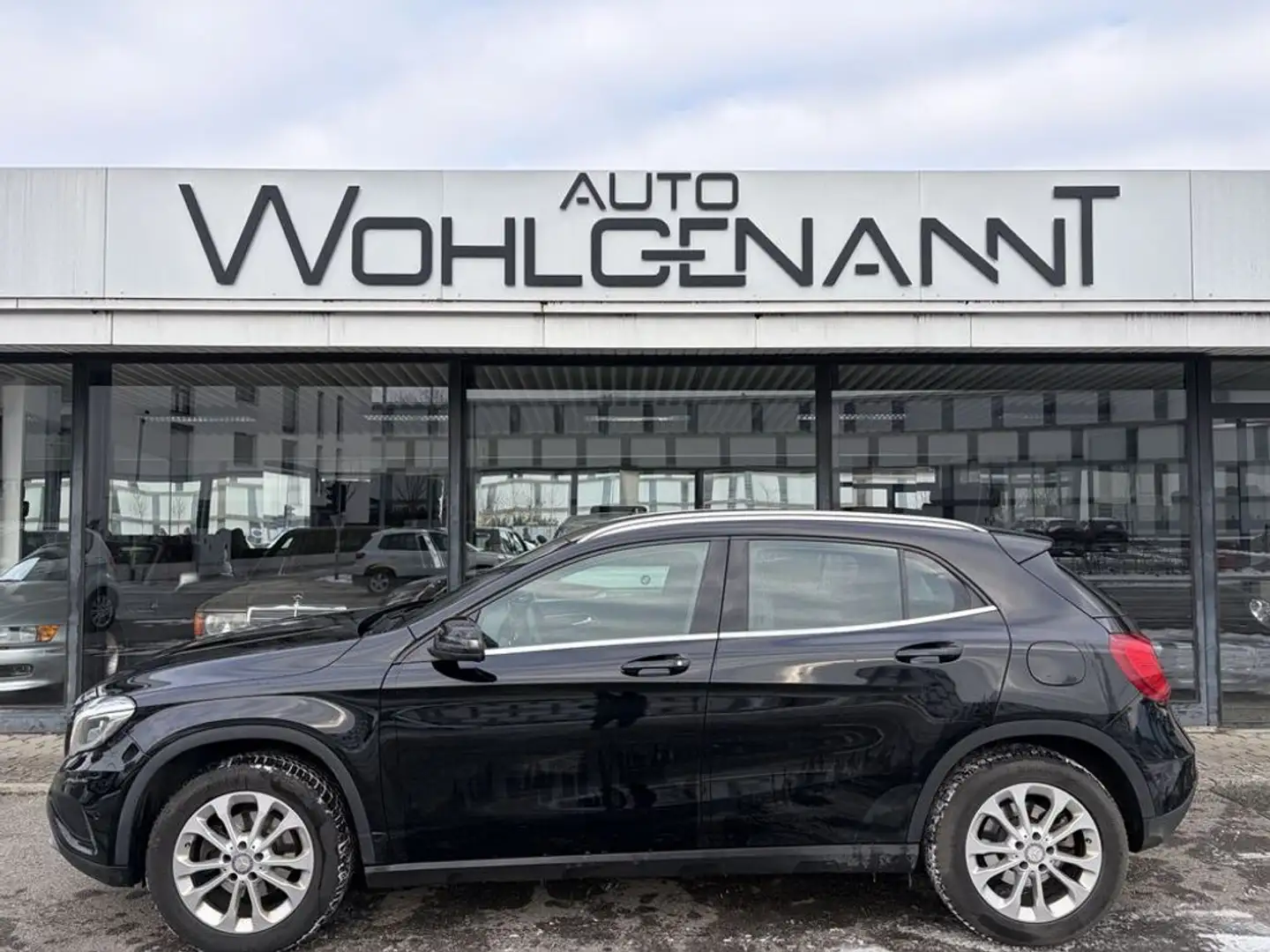 Mercedes-Benz GLA 220 CDI / d 4Matic (156.905)Aut Schwarz - 2