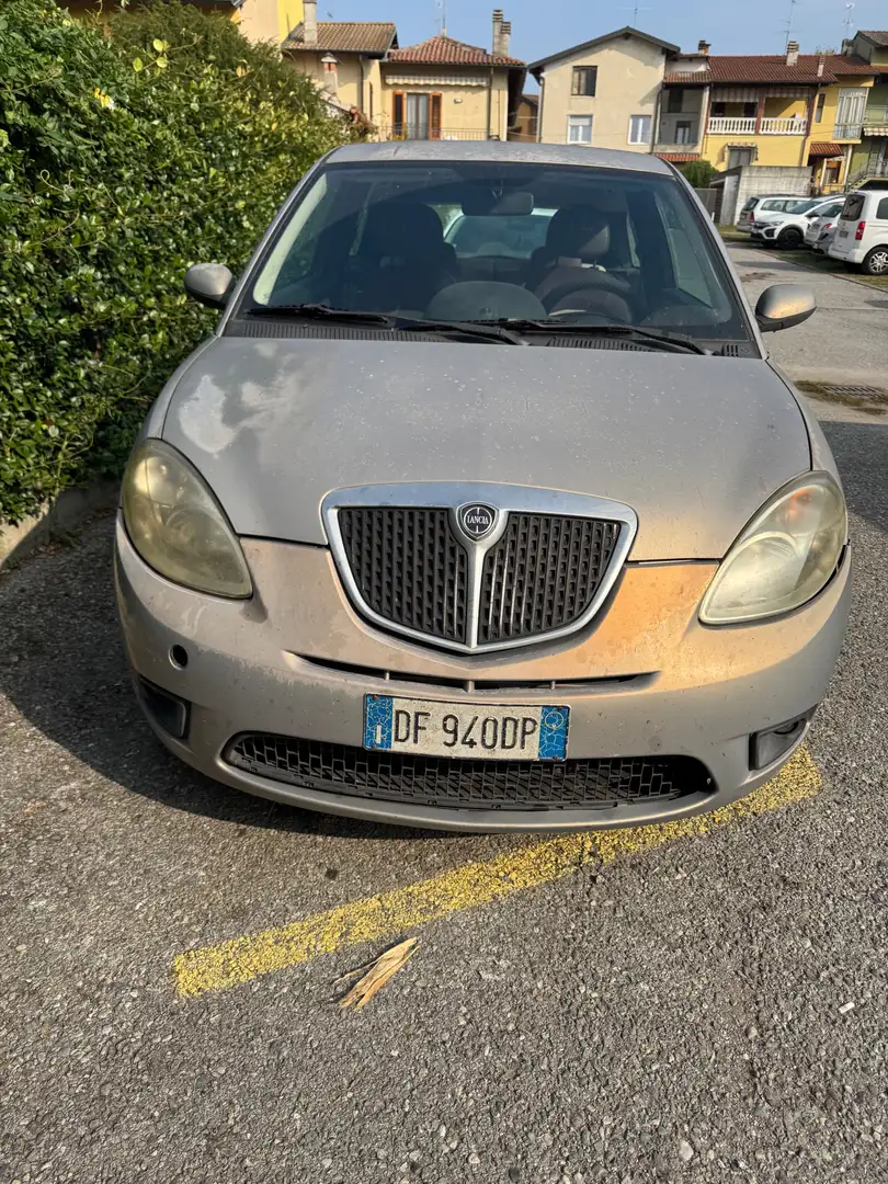 Lancia Ypsilon Ypsilon II 2007 1.3 mjt 16v Oro Giallo 90cv Oro - 1