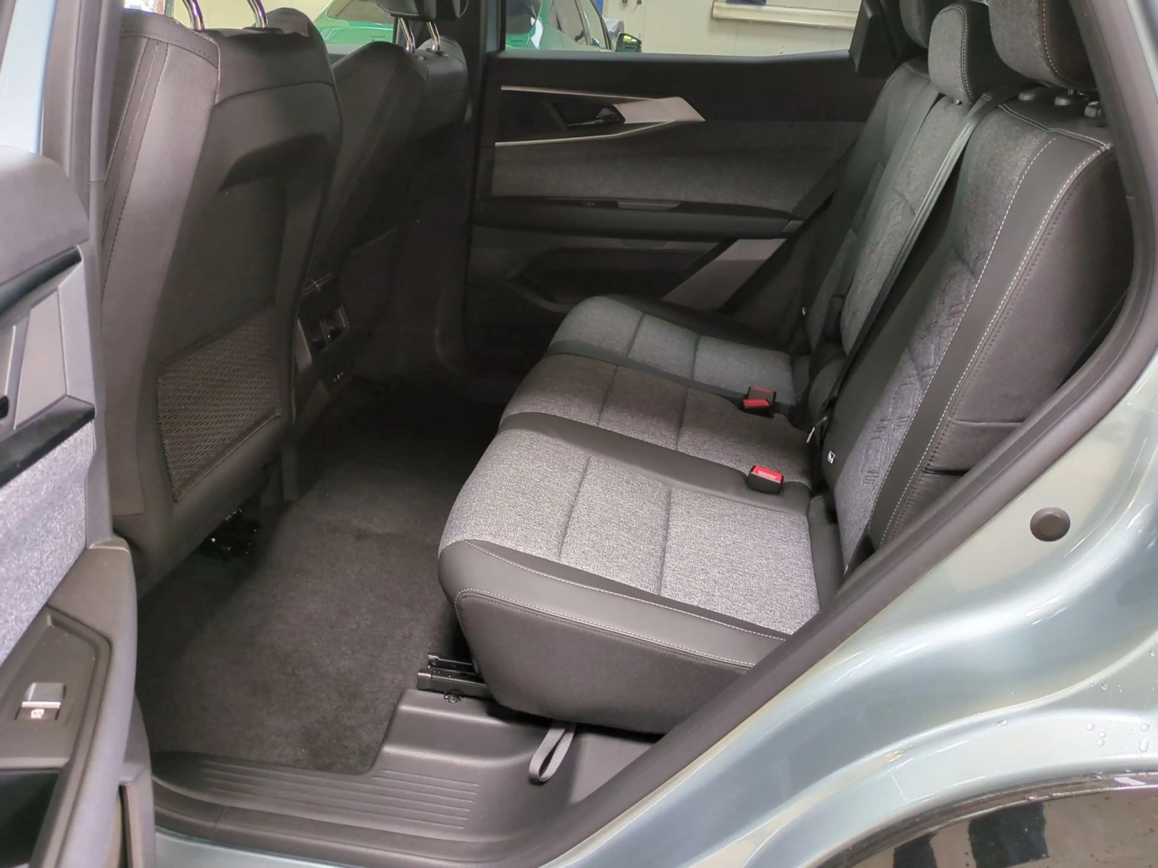 Renault Espace VI 1.2 E-TECH Hybrid 200 Techno 7-Sitzer — photo 13