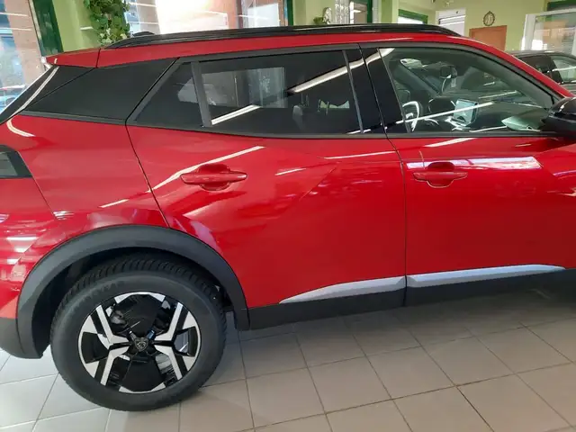 Peugeot 2008 view 7