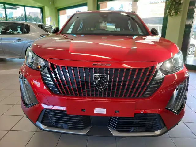 Peugeot 2008 view 3