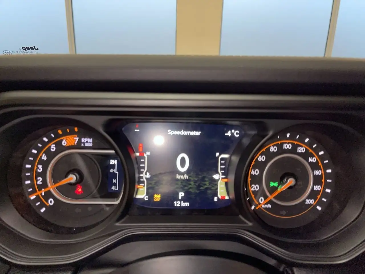 Jeep Wrangler снимка Jeep Wrangler