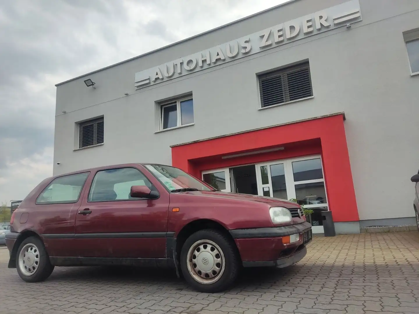Volkswagen Golf Rojo - 2