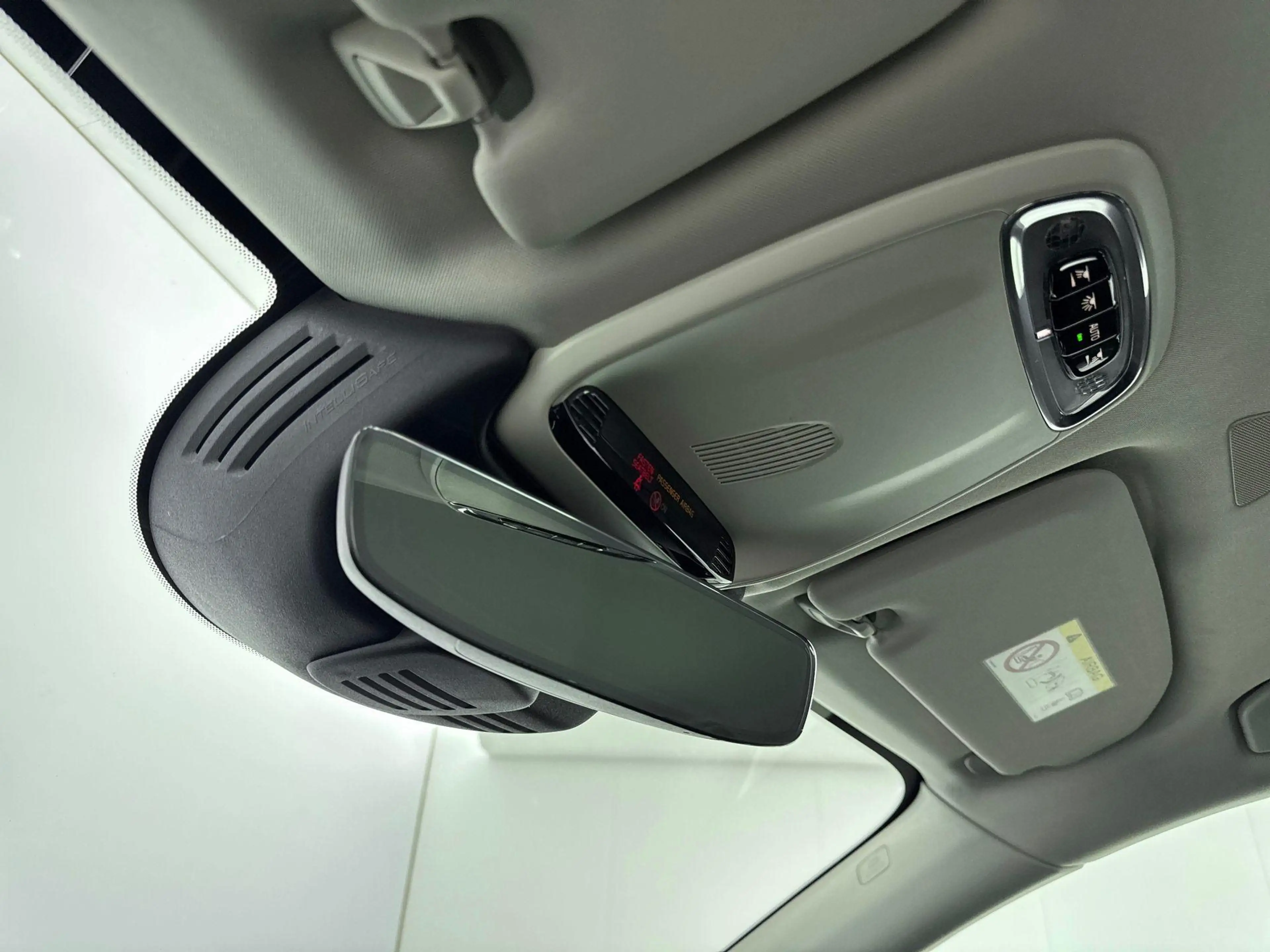 Volvo XC60 2.0 T5 MOMENTUM | SUMMERDEAL! | NAVI | CLIMA | CRU — photo 11