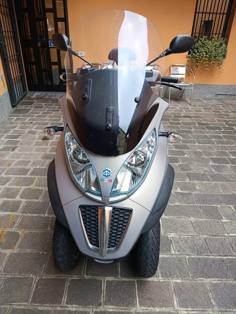 Piaggio MP3 300 business LT Grigio - 1
