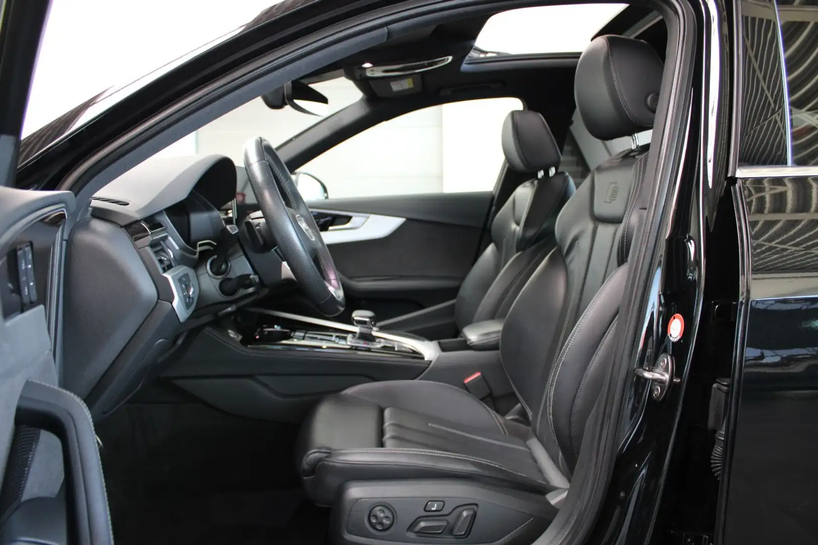 Audi A4 AVANT 40 TDI QUATTRO S LINE/B&O/VIRTUAL/PANO Noir - 2