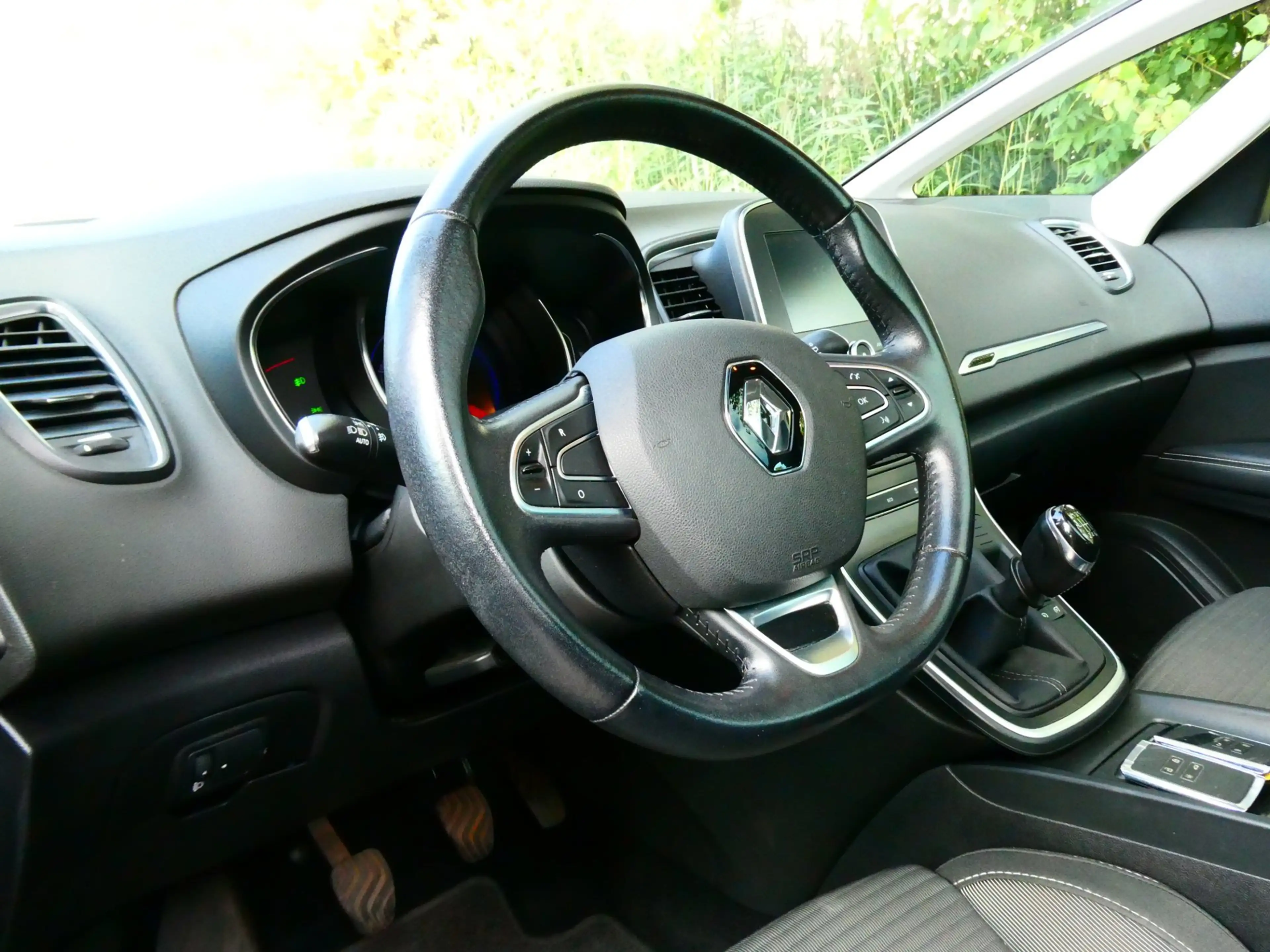 Renault Scenic 1.3 TCe 2e eig. 105.000 Clima Cruise Navi Trekhaak — photo 14