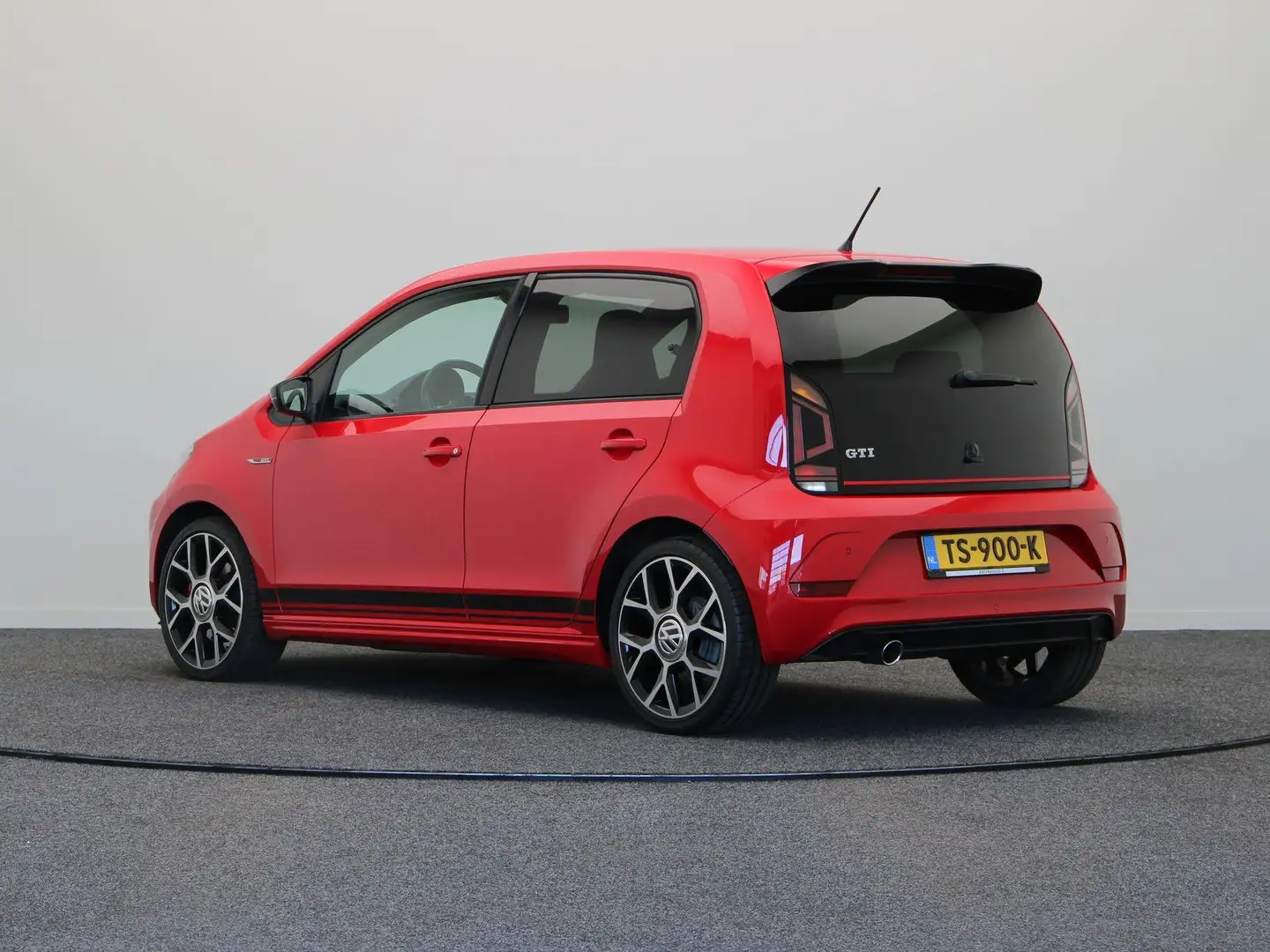 Volkswagen up! 1.0 TSI 116pk GTI | Stoelverwarming | Cruise contr Rot - 2