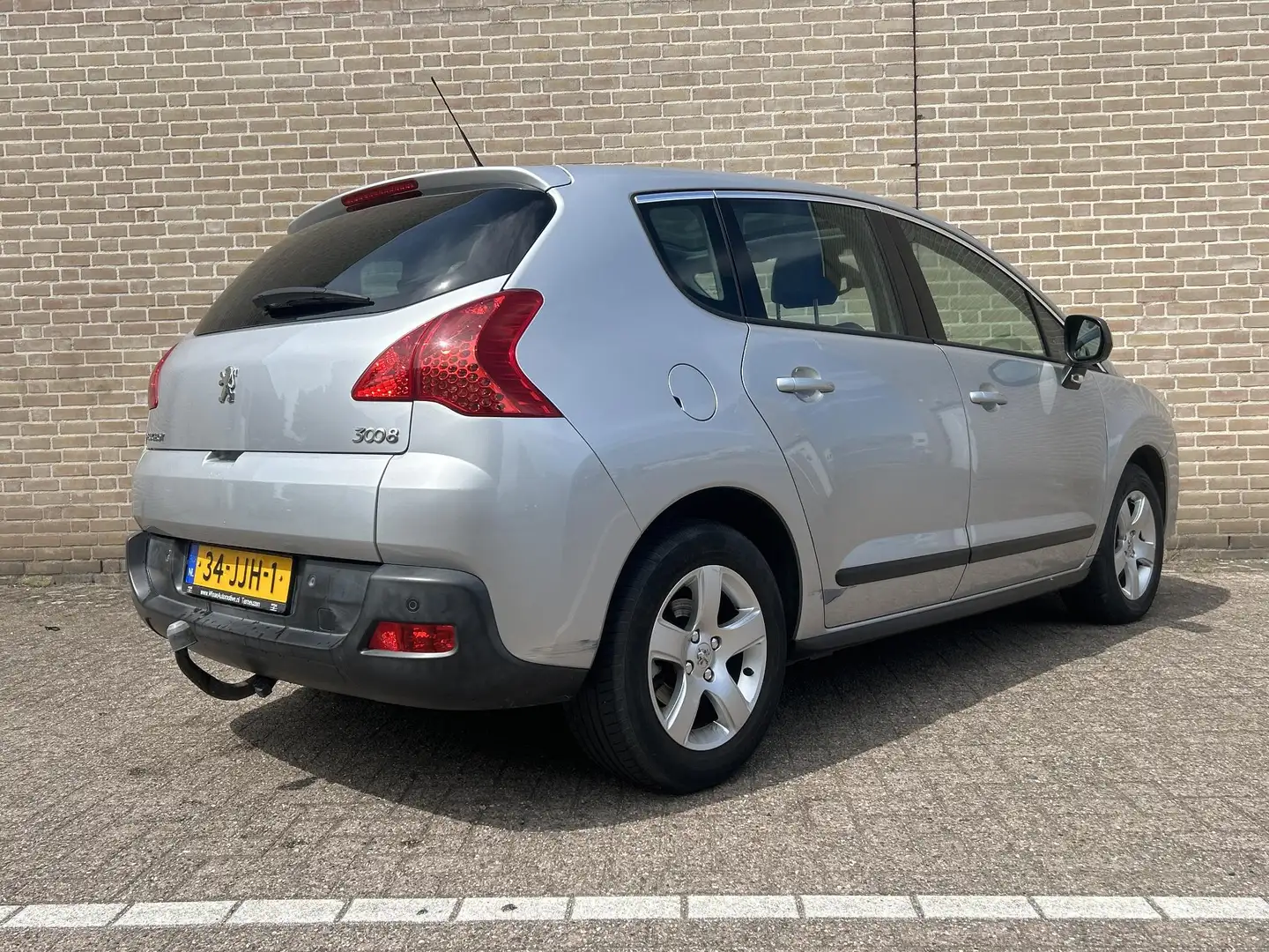 Peugeot 3008 1.6 THP Première | LEES TEKST !!! | Cruise | Clima Šedá - 2