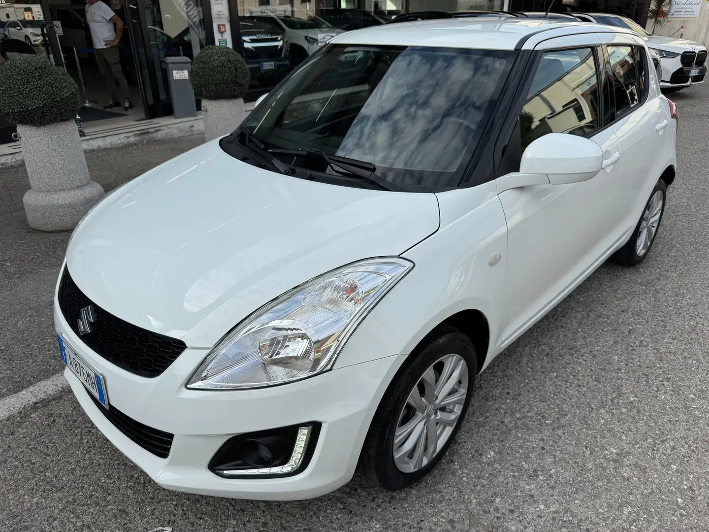 Suzuki Swift Swift V 2013 5p 1.2 vvt B-Cool 4wd E6 Bianco - 1