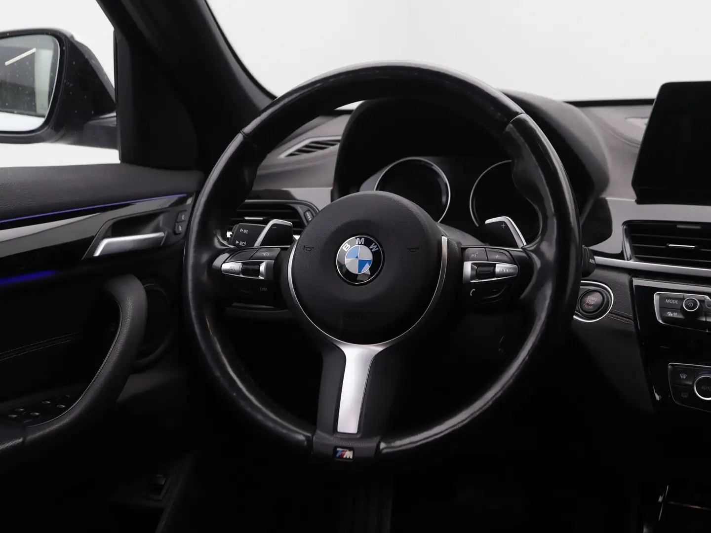 BMW X1 sDrive20i Business Edition Plus Wit - 2