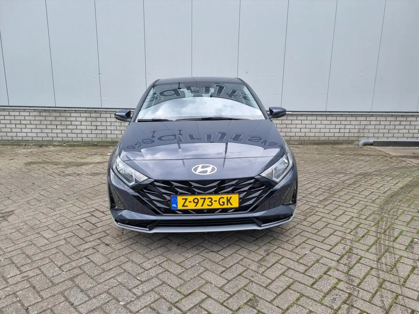 Hyundai i20 1.0 T-GDI MHEV 100pk Comfort Smart I Navigatie Grijs - 2