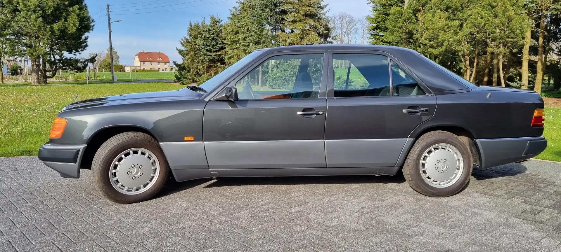 Mercedes-Benz E 300 E-Klasse E-24 Gris - 2