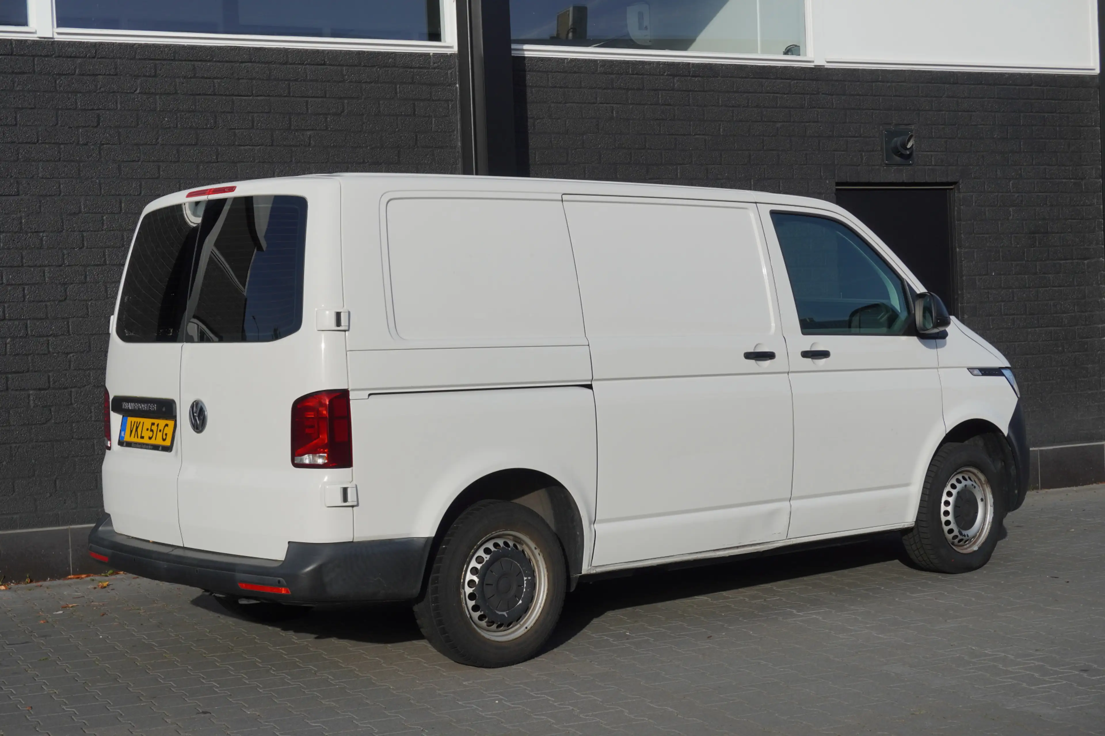 Volkswagen T6.1 Transporter 2.0 TDI EURO 6 - Airco - Cruise - Carplay - €13.95 — photo 2