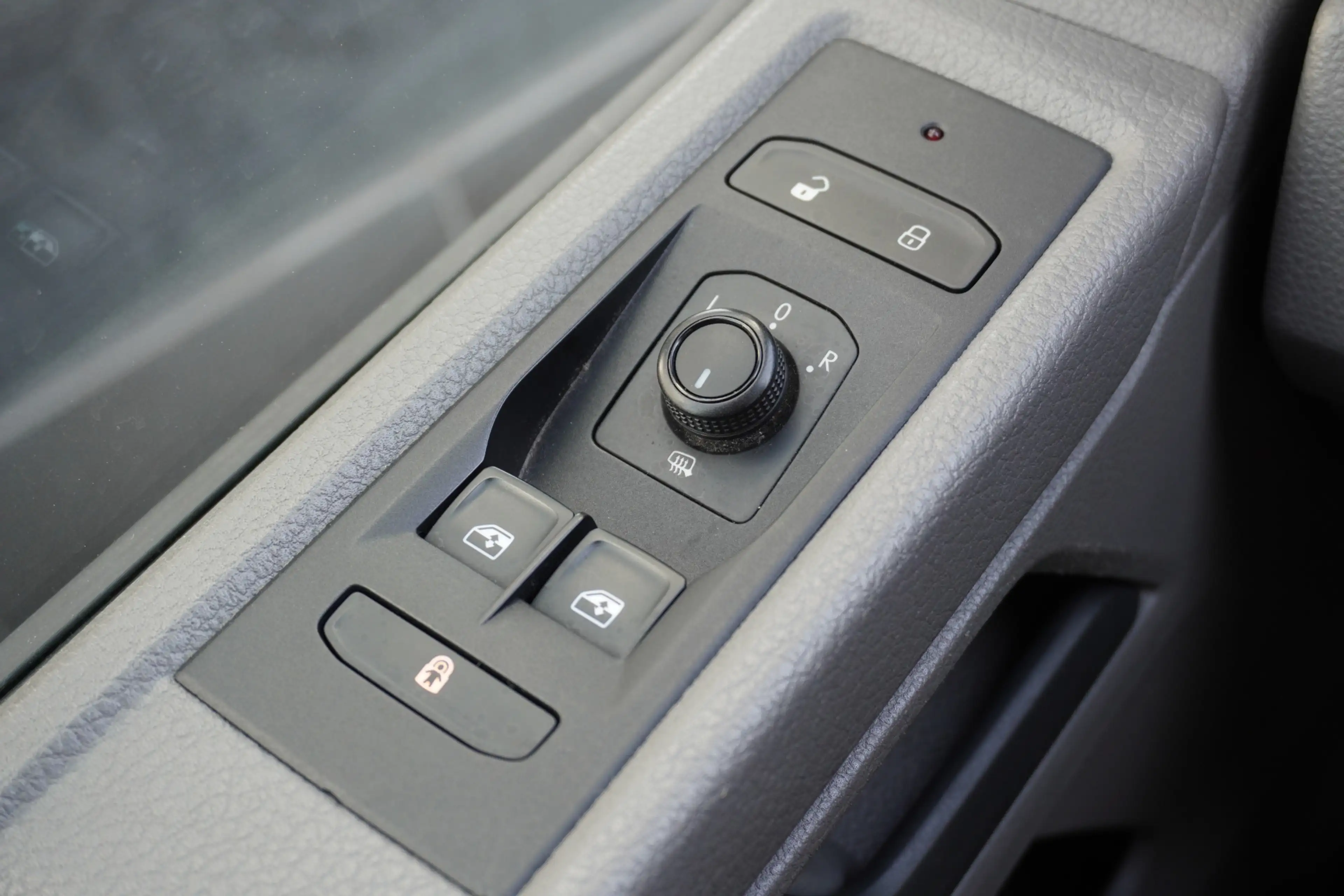 Volkswagen T6.1 Transporter 2.0 TDI EURO 6 - Airco - Cruise - Carplay - €13.95 — photo 17