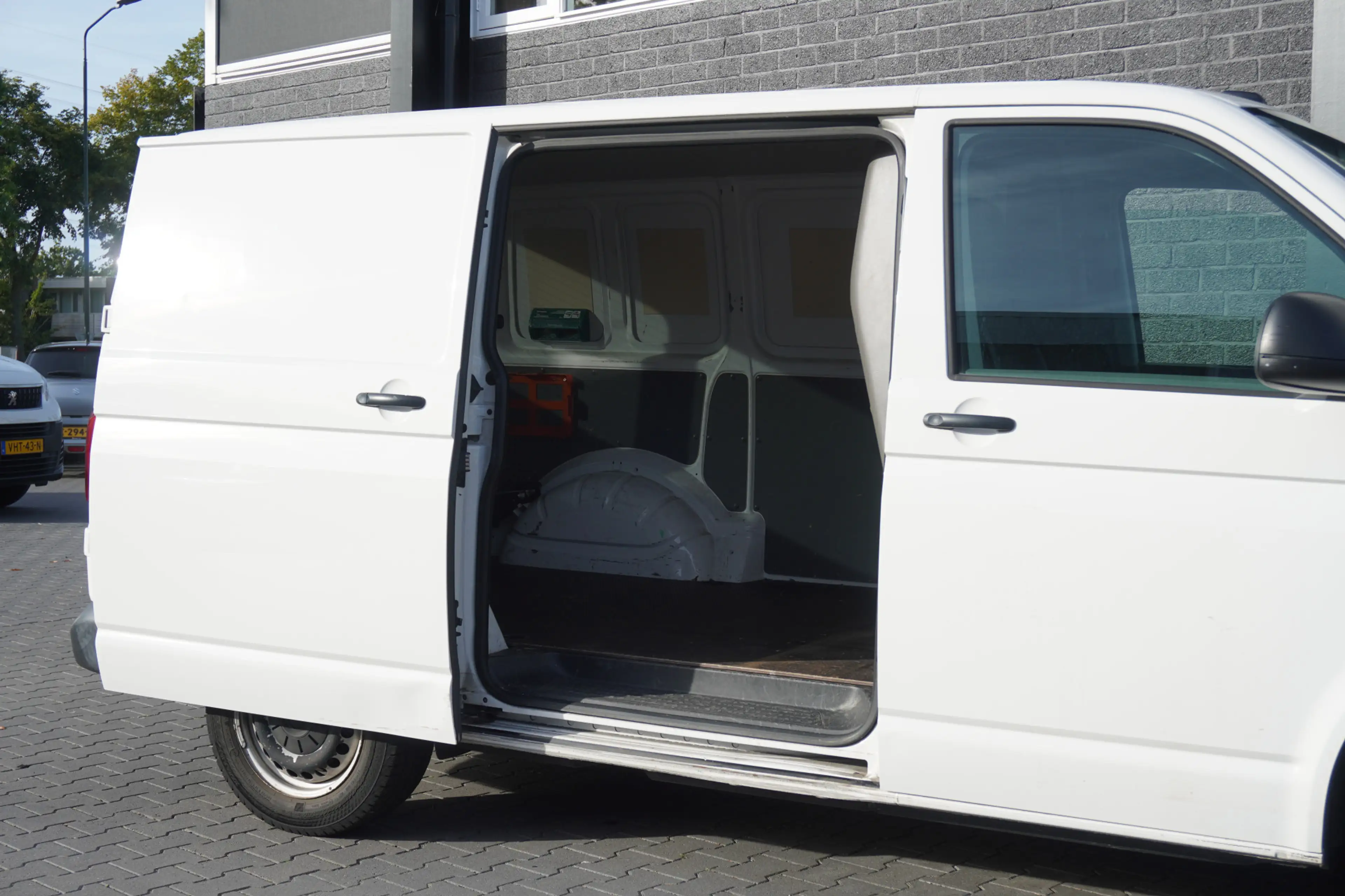 Volkswagen T6.1 Transporter 2.0 TDI EURO 6 - Airco - Cruise - Carplay - €13.95 — photo 10