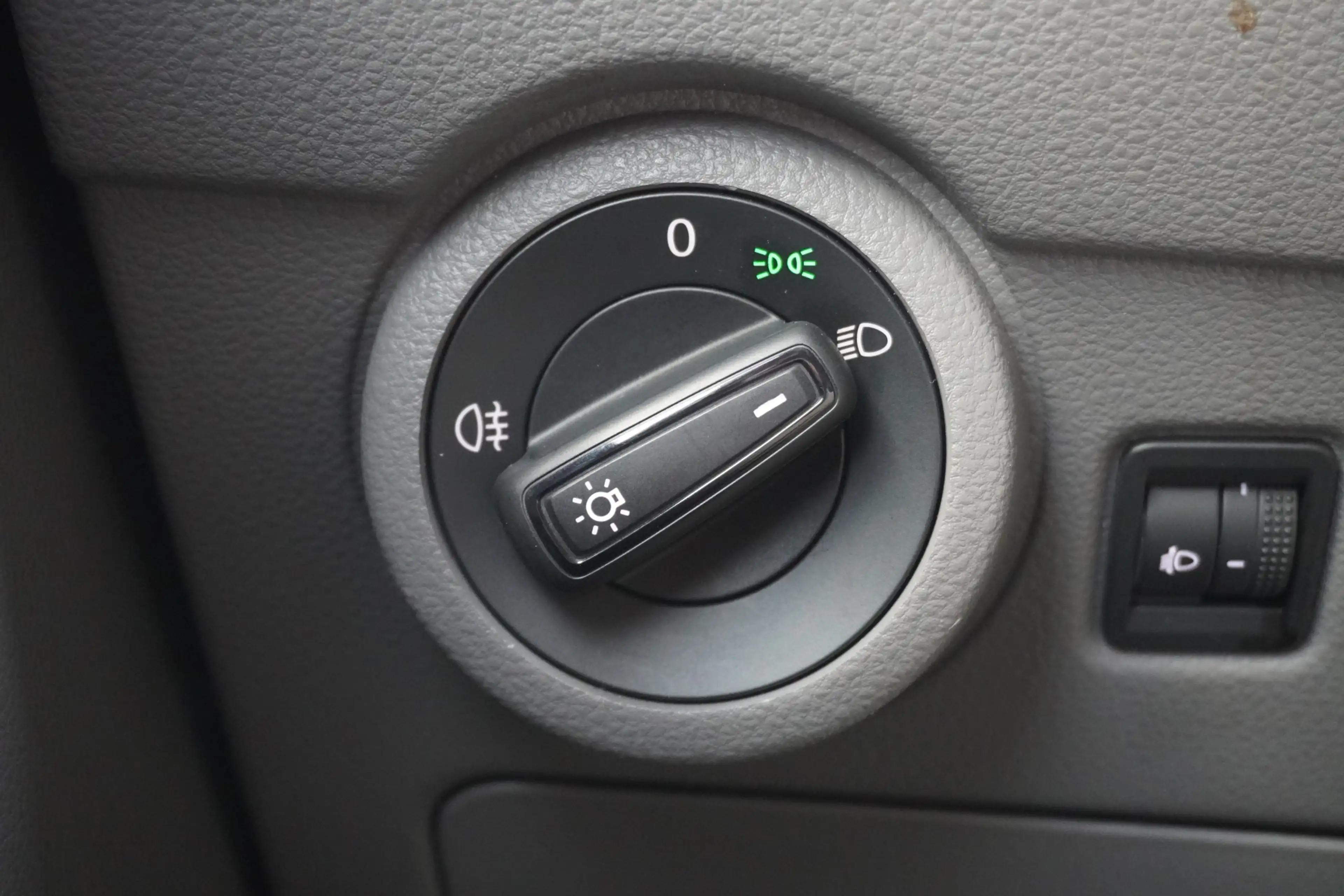 Volkswagen T6.1 Transporter 2.0 TDI EURO 6 - Airco - Cruise - Carplay - €13.95 — photo 16
