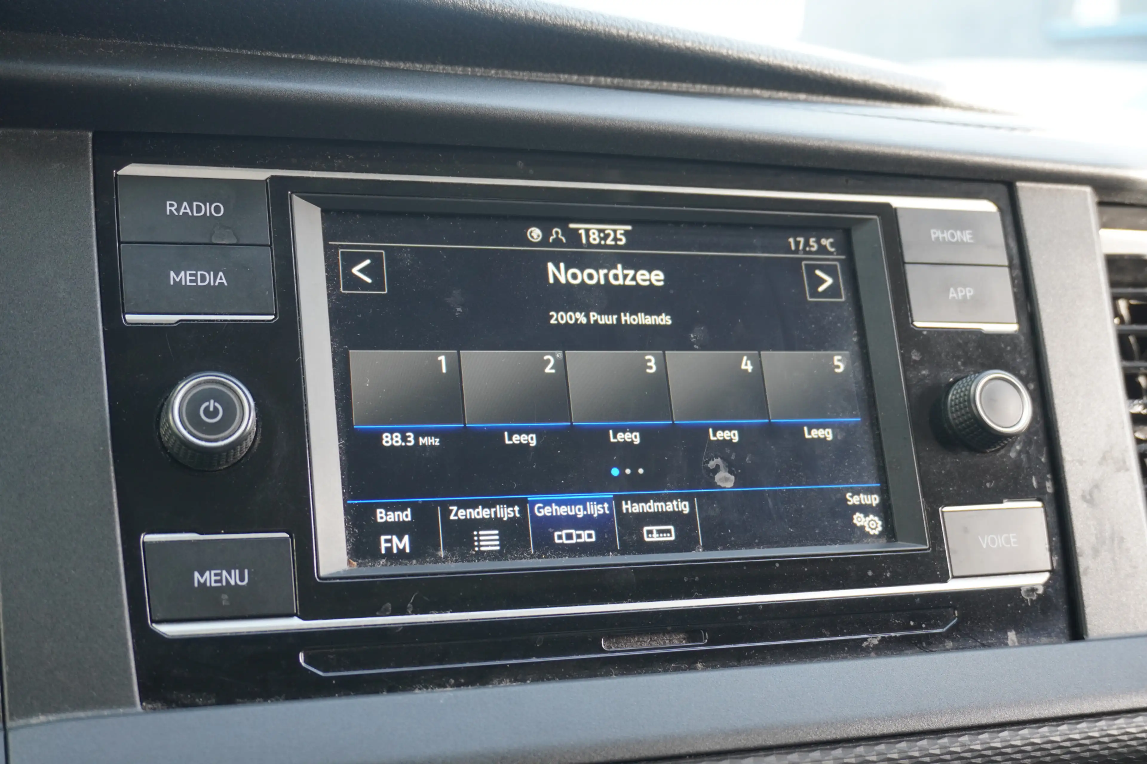 Volkswagen T6.1 Transporter 2.0 TDI EURO 6 - Airco - Cruise - Carplay - €13.95 — photo 12